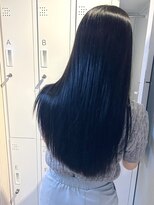 アム(amu)&nbsp;ネイビーブルー/美髪ロング/ストレートロング/サラ艶ロング
