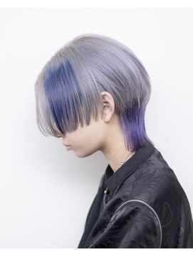 ルプラ ブリリアント(le-pla brilliant) ウルフ/センターパート/ショート/ブリーチ/グレー/ブルー/豊橋