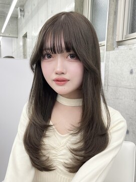 エヌアイ オモテサンドウ(ni omotesando) ブリーチなしダブルカラーオリーブベージュ/顔周りカット　上野