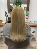 ブリーチ毛に縮毛矯正