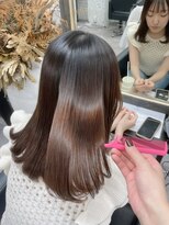 リラ(LILAC)&nbsp;髪質改善/縮毛矯正/レイヤーカット/20代/30代/艶髪