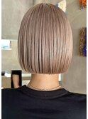 冬カラーハイトーンベージュ×切りっぱなしボブ20代30代
