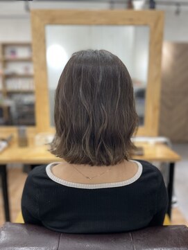 クーシ(kuusi) ブルーアッシュ【高円寺/東高円寺/新高円寺】