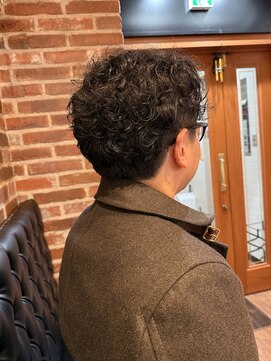 ツーブロック×毛流れパーマ