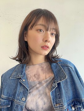 ステアケース 武蔵小杉店(stair:case) 外はねミディアム大人ガーリーアッシュグレージュくびれスタイル