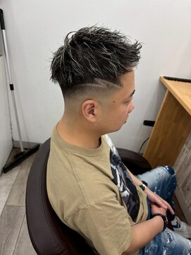 一鳳庵　【イオアン】 波巻きツイストスパイラルパーマ　フェード