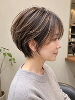 アイシー 関内(ICY)&nbsp;【土屋】ショートヘア×白髪ぼかしハイライト