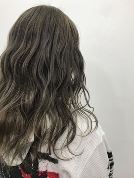 トロニー(TLONY) TLONY渋谷 透け感ワンカラー