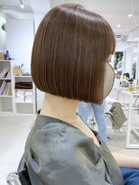 オウル(Owll) 【Owll】大人かわいい透明感ベージュカラー 前下がりボブ