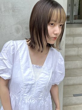 ヒート バイ アンカットラウンジ 渋谷(HEAT by UNCUT&LOUNGE) 前髪インナー/インナーカラー/ケアブリーチ/ミルクティベージュ