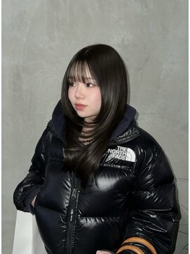 ローレン(Rollen) 透き通ったダークオリーブカラー/ フェザーレイヤーカット