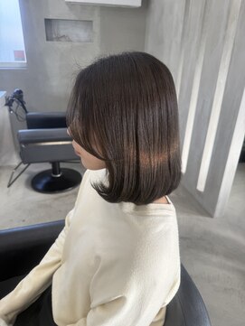 サムシング(Something.) オリーブ/ミディアム/透明感