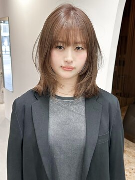 ムーン バイ ケンジ(moon by KENJE) hinari/ピンクベージュ/ミディアムレイヤー/ハイトーンベージュ