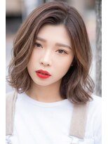 ミザルー(Misirlou) 抜け感くびれの大人モテボブ