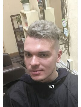 サムブリッジ(SOMEBRIDGE) ★サッカーがメチャクチャ上手そうな髪型★【SOMEBRIDGE亀有】