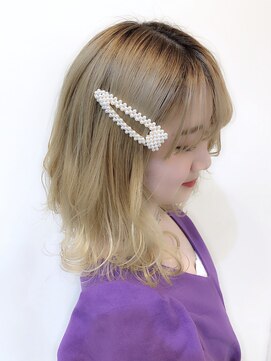 ケリーズグリーン(Kelly's Green) 外国人風グラデーション × ホワイティベージュ