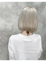 ニノ(nino)&nbsp;【NINO】ホワイトベージュ×ミニボブ