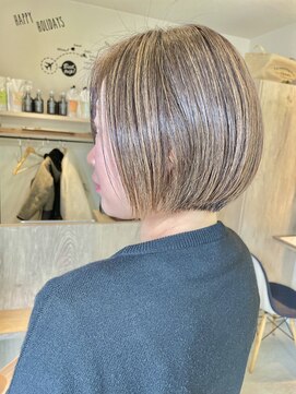 ヘアーリゾート ルアーナ(hair resort LUANA) 前下がりワンレンボブ　白髪ぼかしハイライト