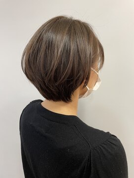 ハートボックス 四谷店(Heart box) 女性らしさの残るショートボブスタイル