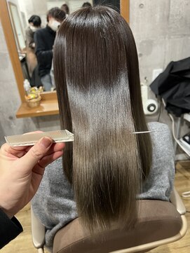 アンダーバーホワイト 南海難波店(_WHITE) 【＿white+】