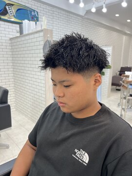 ユイマァルスロウ(YUIMARL SLOW) 無造作ツイストパーマ