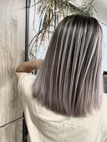 ヴィフ 大船(VIF)&nbsp;バレイヤージュ/ハイライト/ダブルカラー/ケアブリーチ/ボブ