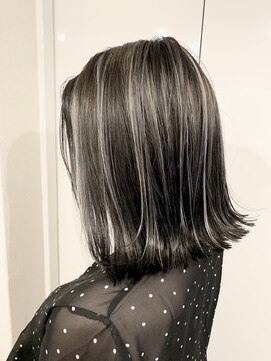 イリ 心斎橋(ili) ハイライト