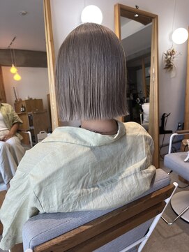 スクーン(skoon) ベージュボブ