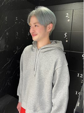 ジーナ 名駅(XENA.) 《karen》ペールブルー/水色/寒色カラー/ブリーチカラー/名古屋