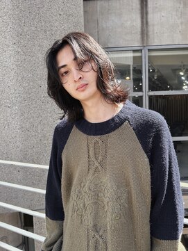 メゾンアクア 表参道(Maison ACQUA) =メンズボブ/スパイキーショート/ブルーブラック／MEN’S HAIR