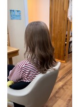 ダブルカラーで圧倒的透明感・幅広いデザインであなただけのヘアスタイルに★【スタイリスト: 細貝】