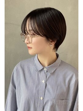 ヨーク(YOKE) ショートヘア黒髪暗髪ボブグレージュくびれ丸み前髪20代30代40代