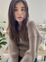 キノ(kino)&nbsp;ハイライトレイヤー上品ロング前髪なし　ミルクティグレージュ