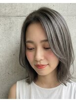 グロウ(GLOW)&nbsp;大人女性★グレーハイライトカラー