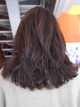 ビュートリアム 鎌倉小町(BEAUTRIUM) 大人ミディアムレイヤー/ハイライトベージュ