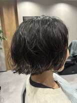 グム(GUM) 抜け感ウェーブボブ