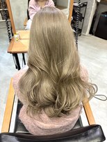 リュッカ(Lyuck) 【SAKI】ホワイトミルクティーベージュ