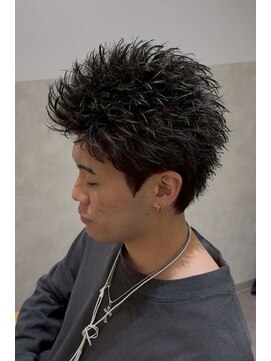 ノイ(NOI) メンズショートアクティブショートスパイキーショート札幌大通