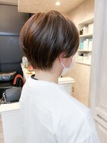 キャアリー(Caary)&nbsp;福山Caary20代30代40代50代60代ショートヘア小顔補正立体カット