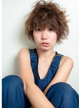アズーア ヘアーアンドスパ(azure hair&spa) 攻めナチュラルショート