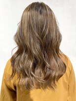 アイティー バイ アルバム 浦和店(IT by ALBUM) ベージュハイライト_セシルカットフリンジウェーブ_ba295232