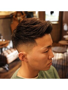 ピーキーズ 小倉店(Peaky's) fade style