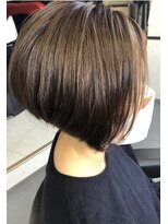 マドゥーズ ヘアショップ(Madoo's hair shop)&nbsp;前下がりショート