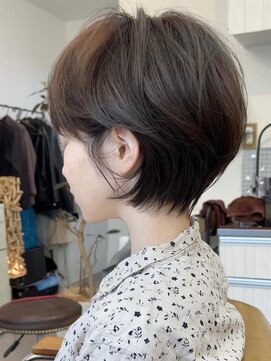 ビュー フクオカ(VIEW FUKUOKA) 大人かわいい美髪ホワイトグレージュ ネビージュショートボブ