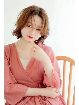 フレイムスヘアーアンドリラックス 西川口店 外ハネボブセクションカラーペールベージュグラデーションカラー