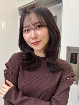 ベレーザシェルト(Beleza scelto) 2577うる艶髪波巻き黒髪艶感モノトーングレージュスリックバック