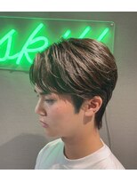 スキル(SKILL)&nbsp;センターパート/ニュアンスパーマ/メンズ縮毛矯正/パーマ落とし