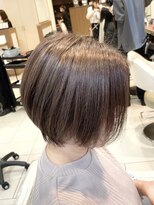 アッシュ 大泉学園店(Ash)&nbsp;【脱白髪染めハイライト】アッシュベージュショートボブ