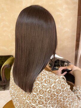 ビュートリアム265(BEAUTRIUM 265) ミディアム/くびれレイヤー/レイヤーカット/顔周りカット/銀座