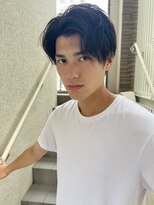 ガーデン オオタカノモリ(garden otakanomori)&nbsp;スーツ短髪ツーブロック束感モテる黒髪シークレットパーマ流行